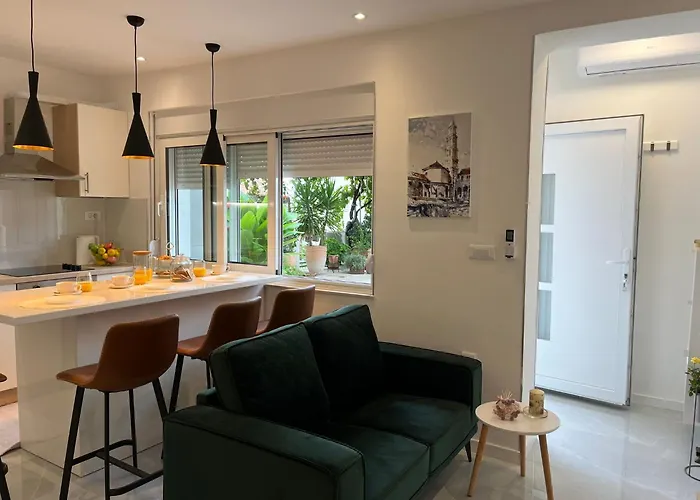 Luxury Lu Apartament *